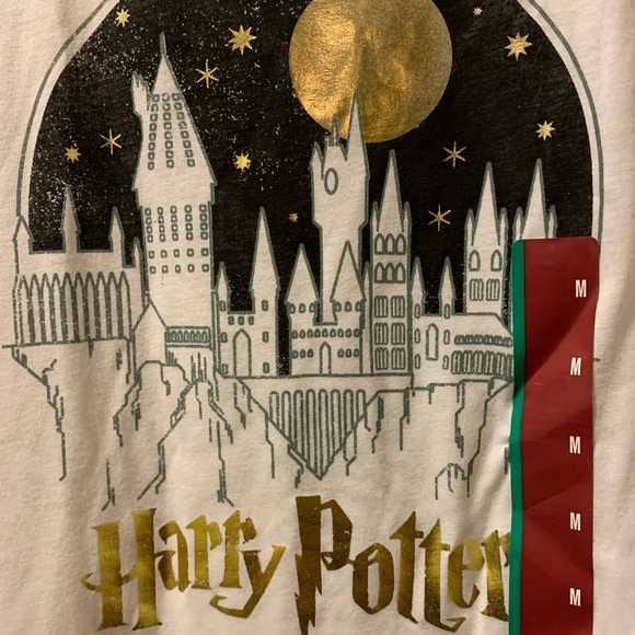 Harry Potter Castle Shirt - Picture 2 of 2